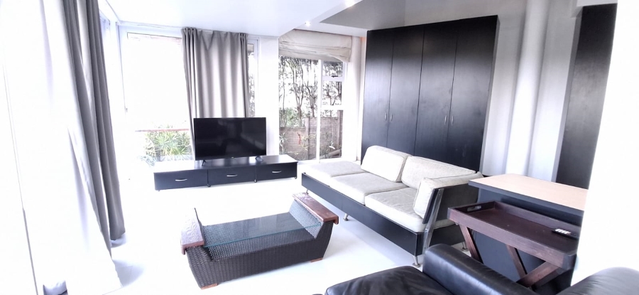 7 Bedroom Property for Sale in Bonza Bay Eastern Cape